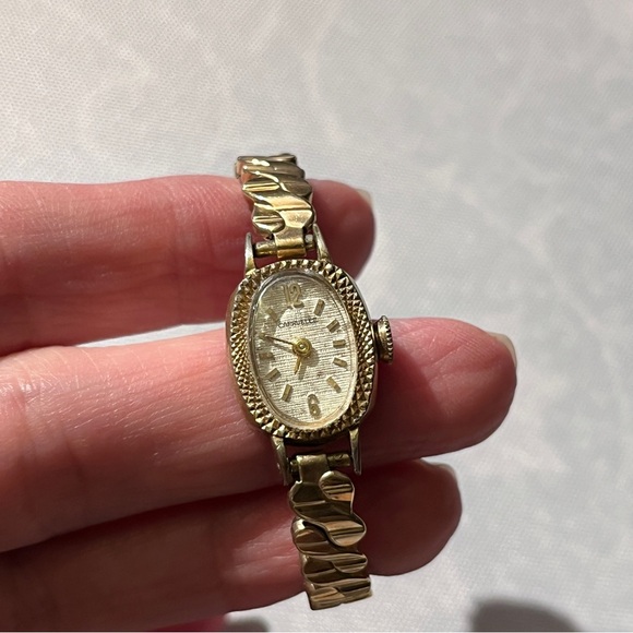 Caravelle N. 4 watch children’s girls size - Picture 4 of 5